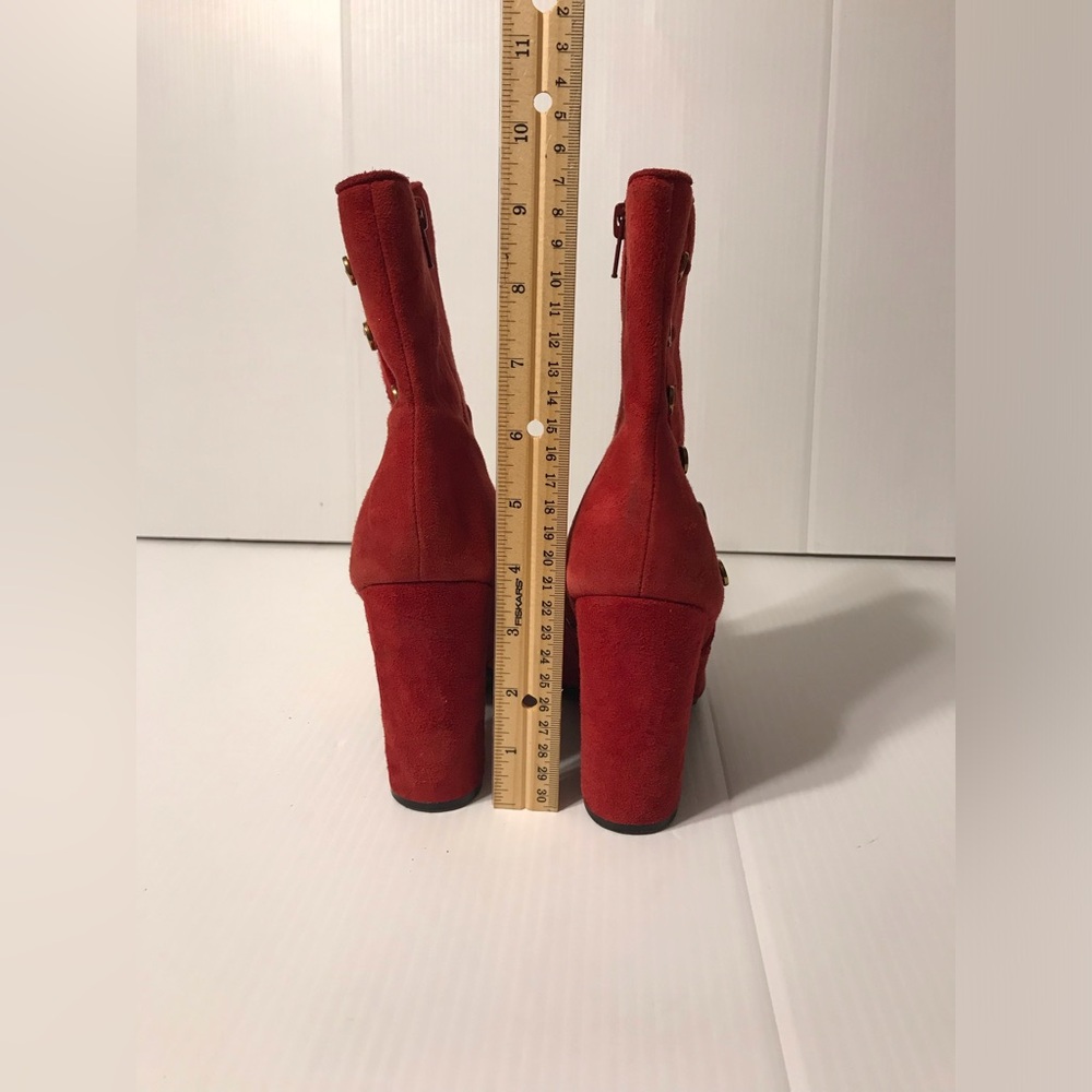 GUESS red suede ankle boots block heel zip up size 7 M - Picture 7 of 12